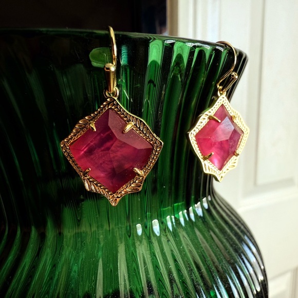 Kendra Scott Pink Azalea Illusion Earrings - Picture 1 of 7